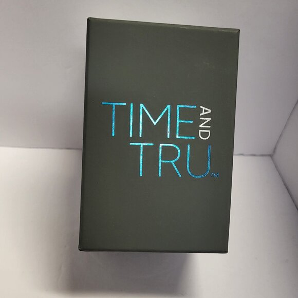 Time & Tru gold tone long life battery - Picture 3 of 3